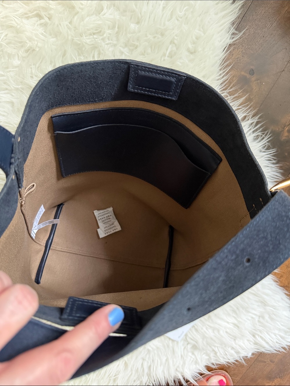 Madewell “The Essential” navy suede bucket bag deep indigo blue, gold buckle NEW - Picture 10 of 16